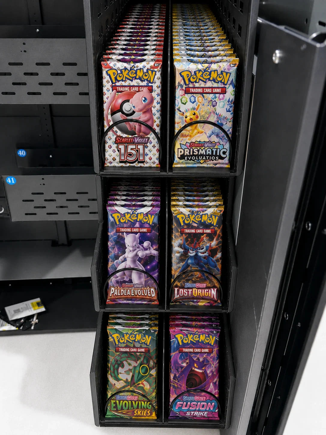 32” Smart Touchscreen Wall Mount Pokémon & TCG Trading Card Vending Machine KOL02TCG